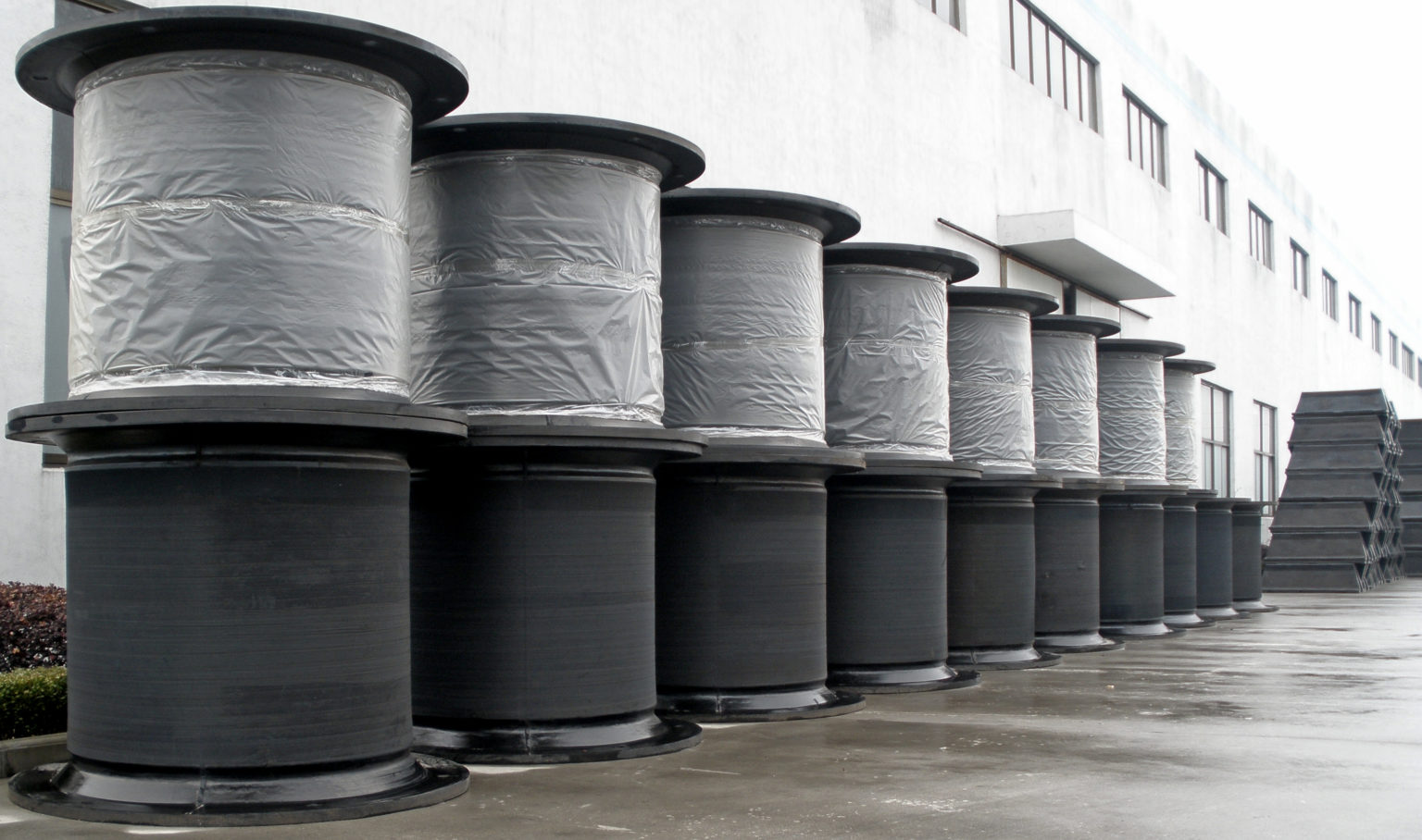 Marine Port Rubber Fenders | Glen Engineering